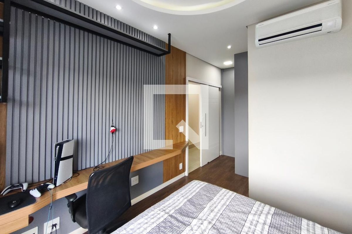 Casa à Venda - Swiss Park, 3 Quartos,  240 m2 em , Campinas - sp | SoloBR
