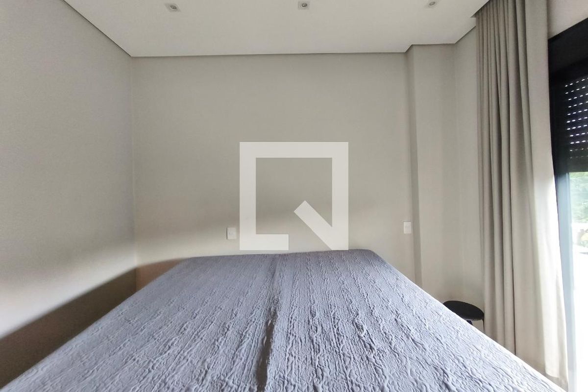 Casa à Venda - Swiss Park, 3 Quartos,  240 m2 em , Campinas - sp | SoloBR