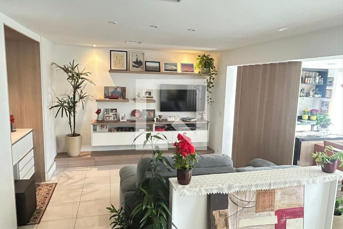 Apartamento, 3 quartos, 161 m² - Foto 1