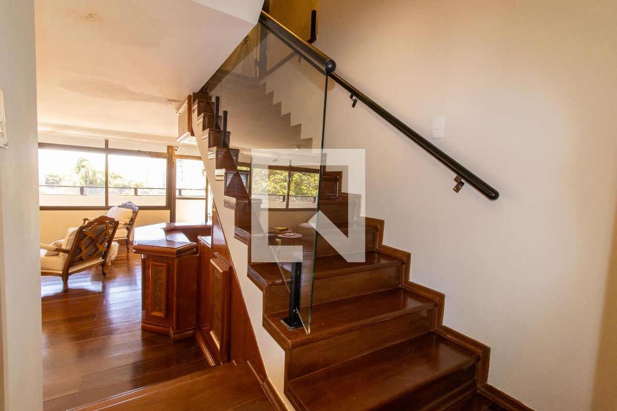 Apartamento à Venda - Cambuí, 3 Quartos,  190 m2 em , Campinas - sp | SoloBR