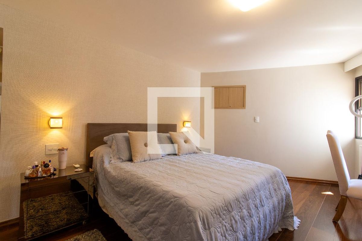 Apartamento à Venda - Cambuí, 3 Quartos,  190 m2 em , Campinas - sp | SoloBR