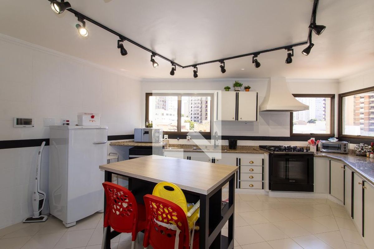 Apartamento à Venda - Cambuí, 3 Quartos,  190 m2 em , Campinas - sp | SoloBR