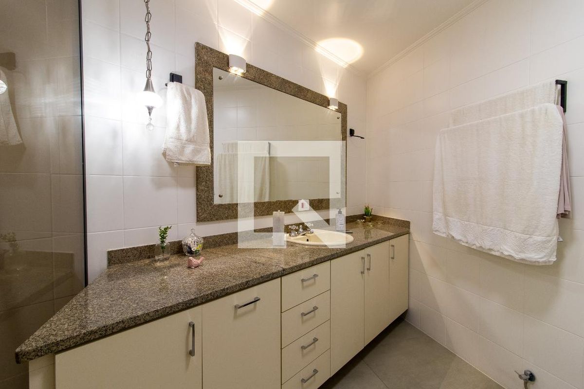 Apartamento à Venda - Cambuí, 3 Quartos,  190 m2 em , Campinas - sp | SoloBR