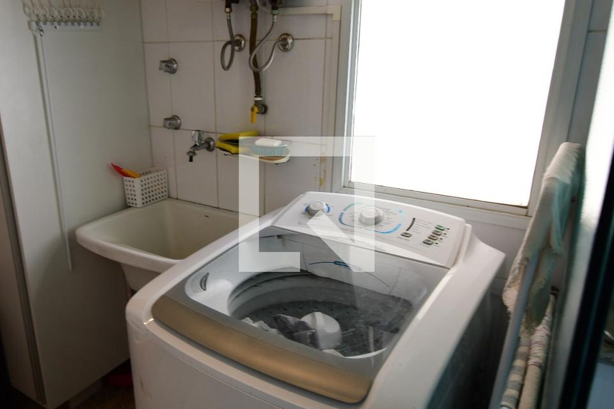 Apartamento à Venda - Mansões Santo Antônio, 3 Quartos,  75 m2 em , Campinas - sp | SoloBR