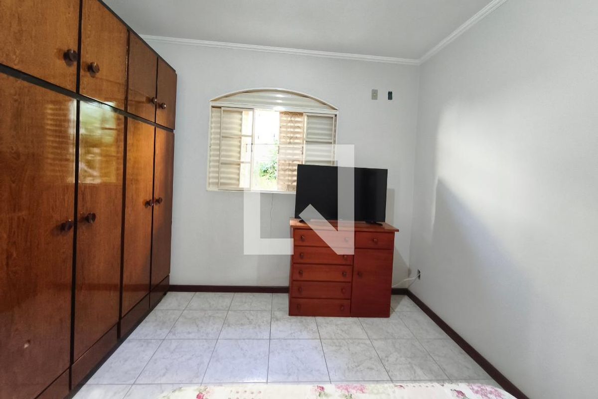 Casa à Venda - Parque Prado, 3 Quartos,  200 m2 em , Campinas - sp | SoloBR