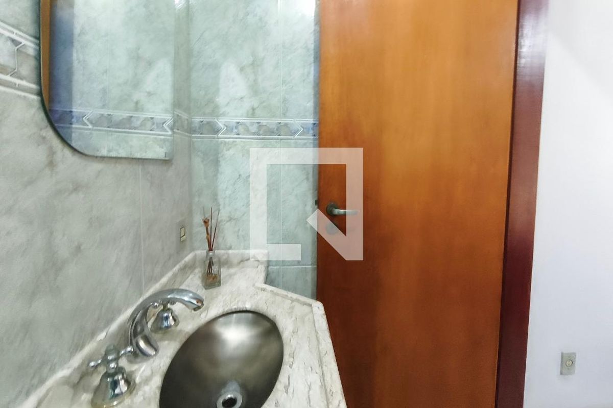 Casa à Venda - Parque Prado, 3 Quartos,  200 m2 em , Campinas - sp | SoloBR