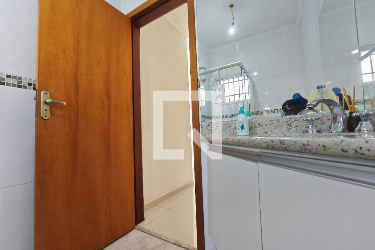 Casa à Venda - Parque Prado, 3 Quartos,  200 m2 em , Campinas - sp | SoloBR
