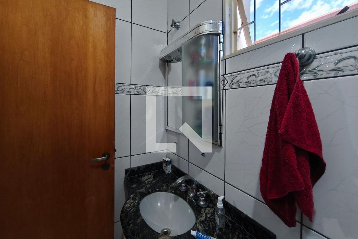 Casa à Venda - Parque Prado, 3 Quartos,  200 m2 em , Campinas - sp | SoloBR