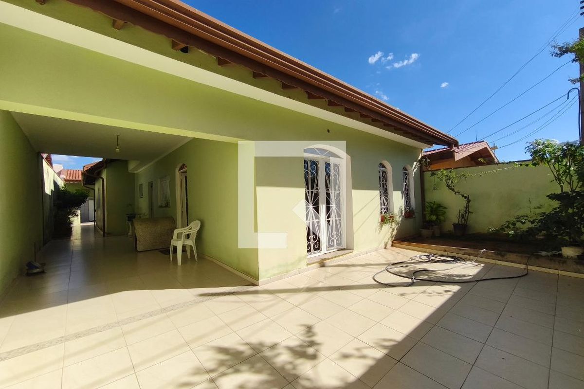 Casa à Venda - Parque Prado, 3 Quartos,  200 m2 em , Campinas - sp | SoloBR