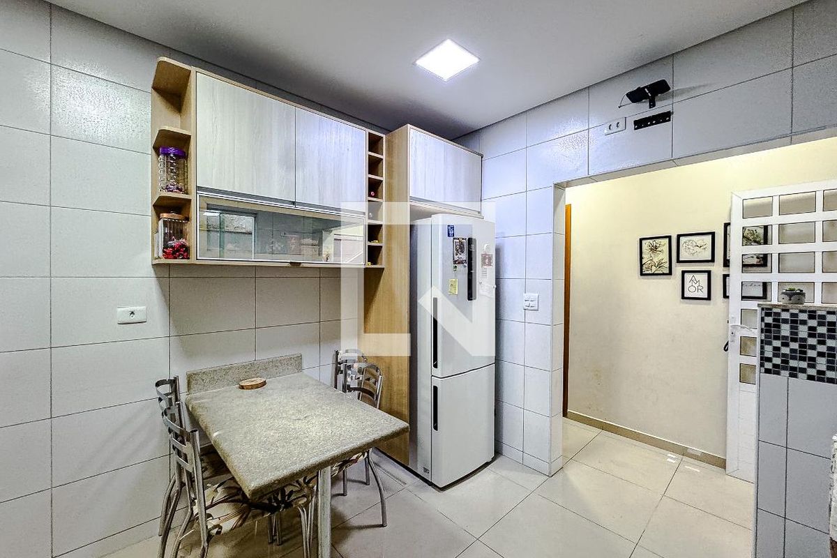 Casa, 3 quartos, 180 m² - Foto 21