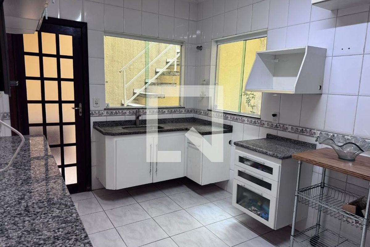 Casa, 3 quartos, 270 m² - Foto 39