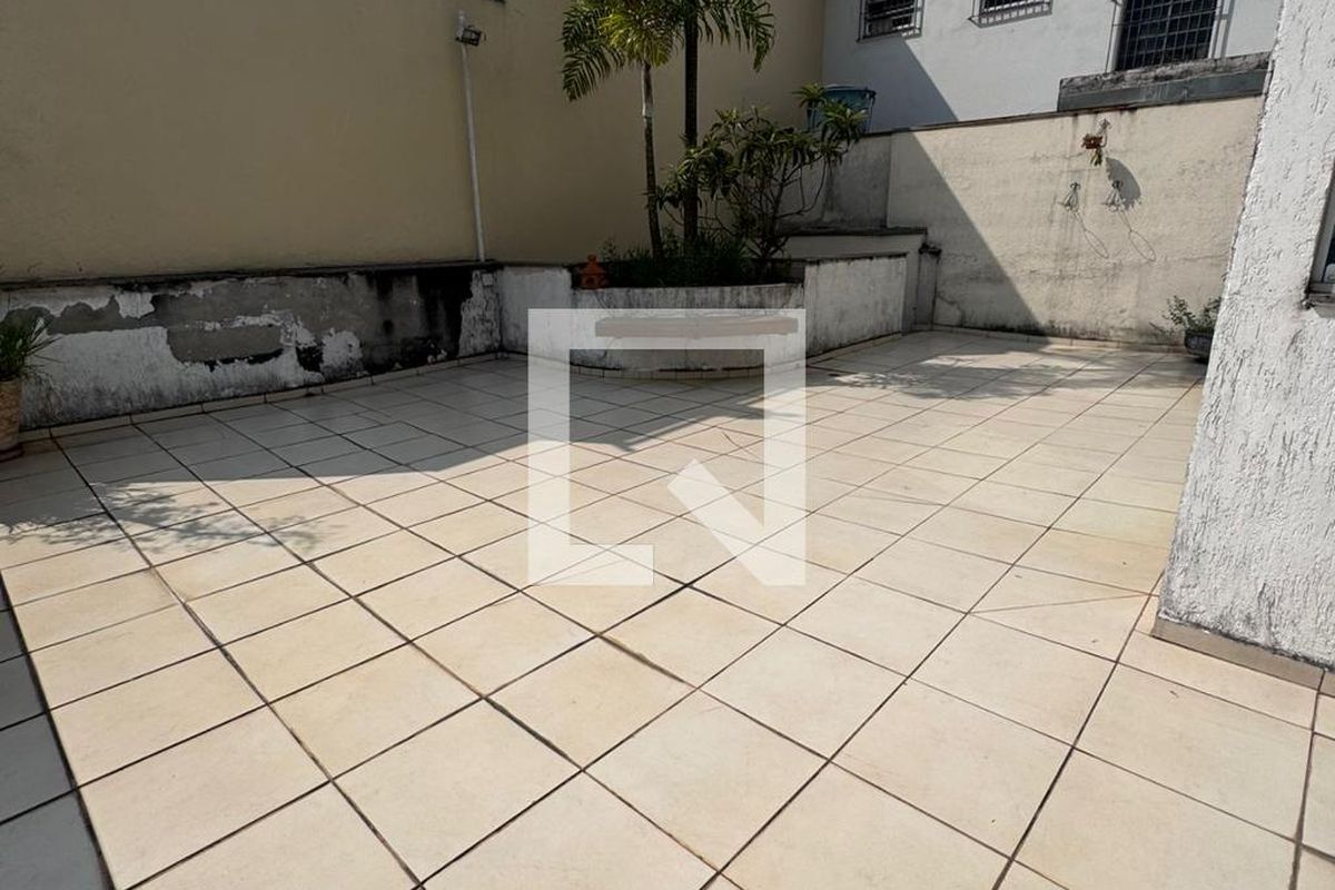Casa, 3 quartos, 270 m² - Foto 57