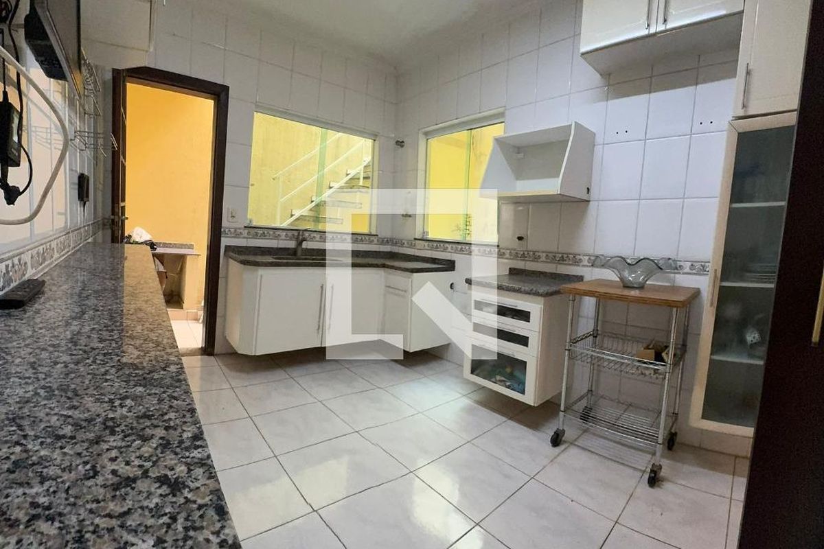 Casa, 3 quartos, 270 m² - Foto 37