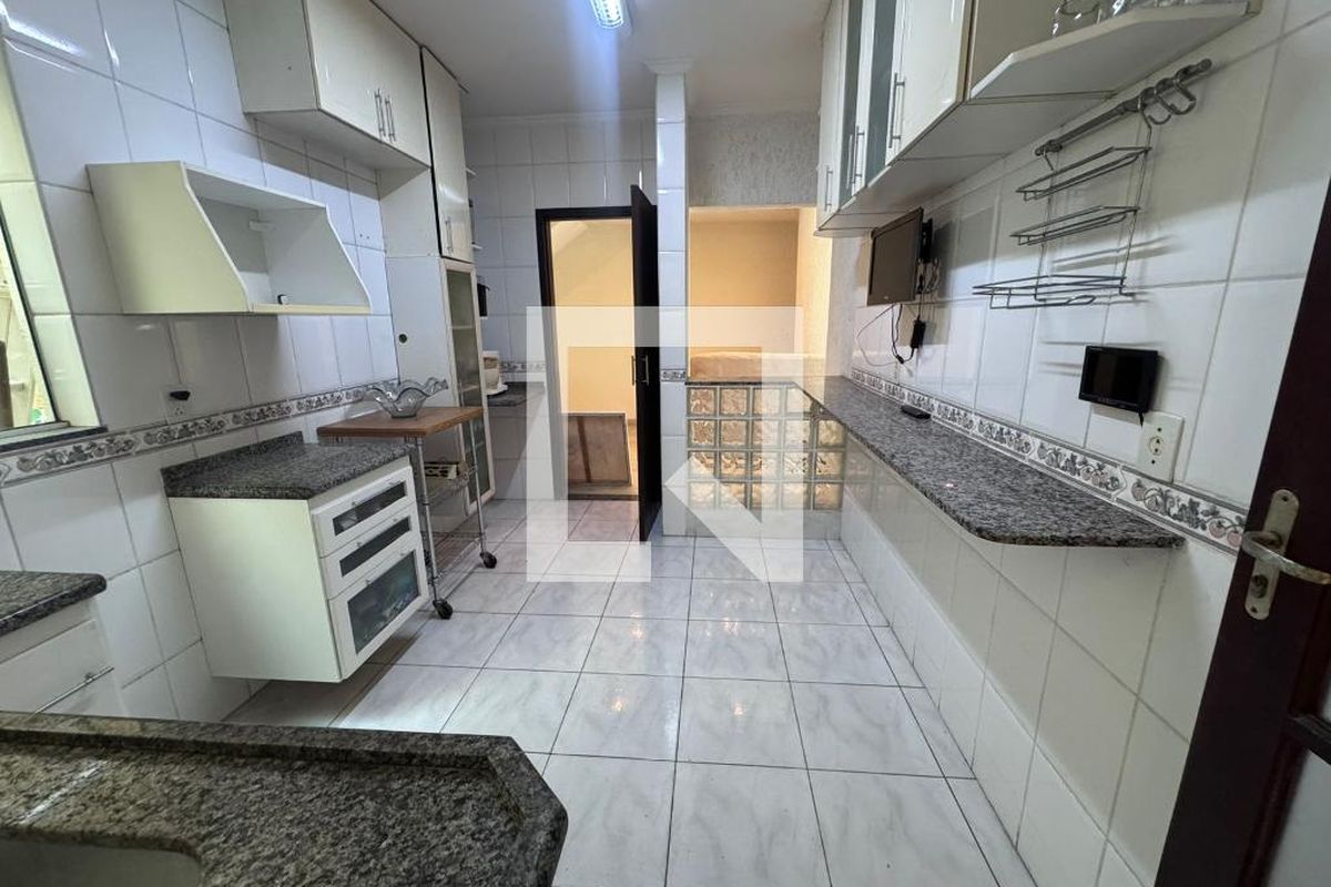 Casa, 3 quartos, 270 m² - Foto 41