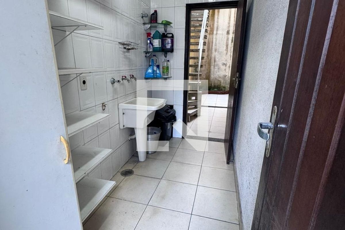 Casa, 3 quartos, 270 m² - Foto 43