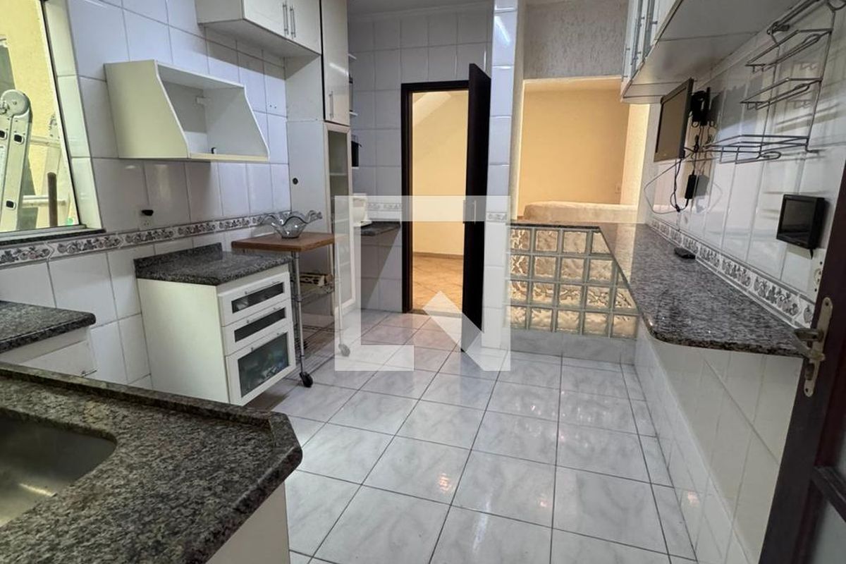 Casa, 3 quartos, 270 m² - Foto 38