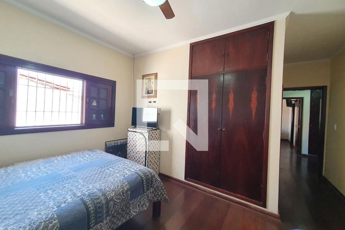 Casa à Venda - Parque Prado, 3 Quartos,  268 m2 em , Campinas - sp | SoloBR