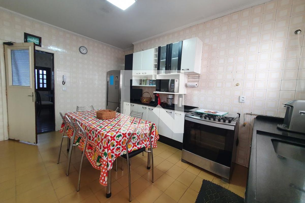 Casa à Venda - Parque Prado, 3 Quartos,  268 m2 em , Campinas - sp | SoloBR