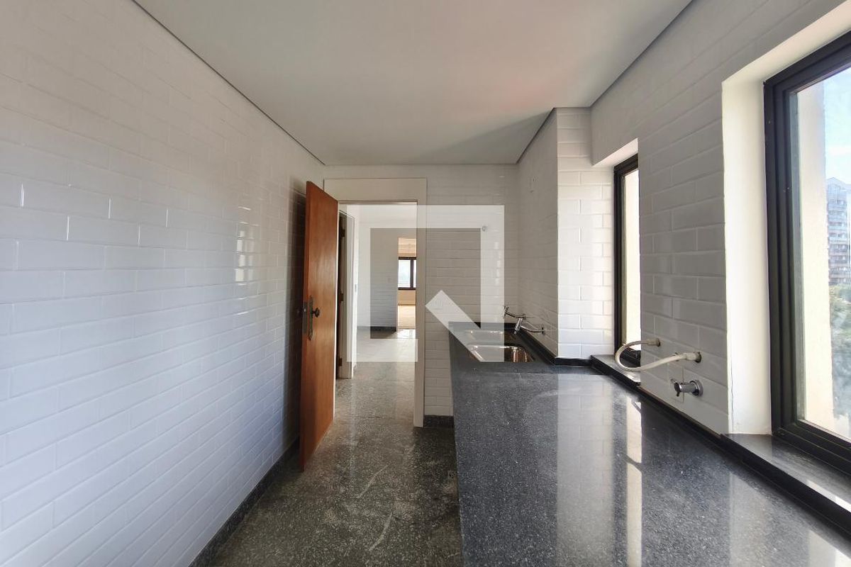Apartamento à Venda - Cambuí, 3 Quartos,  296 m2 em , Campinas - sp | SoloBR