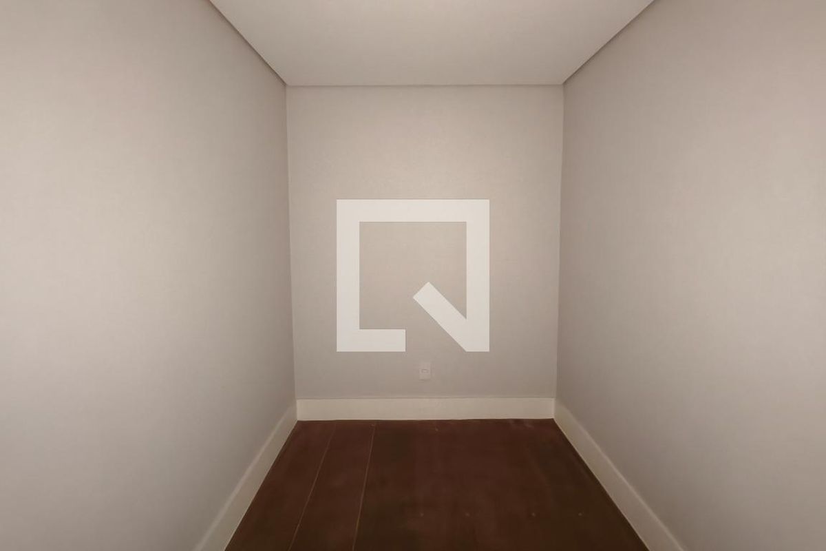 Apartamento à Venda - Cambuí, 3 Quartos,  296 m2 em , Campinas - sp | SoloBR