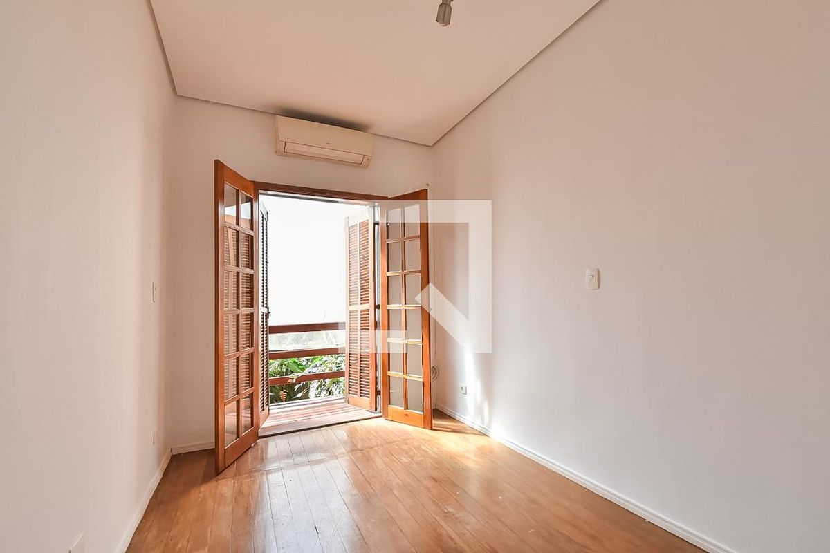 Casa, 3 quartos, 180 m² - Foto 13