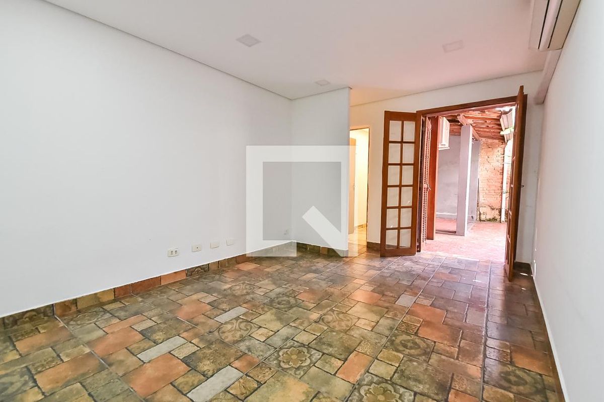Casa, 3 quartos, 180 m² - Foto 1
