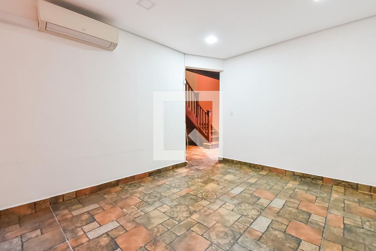 Casa, 3 quartos, 180 m² - Foto 2