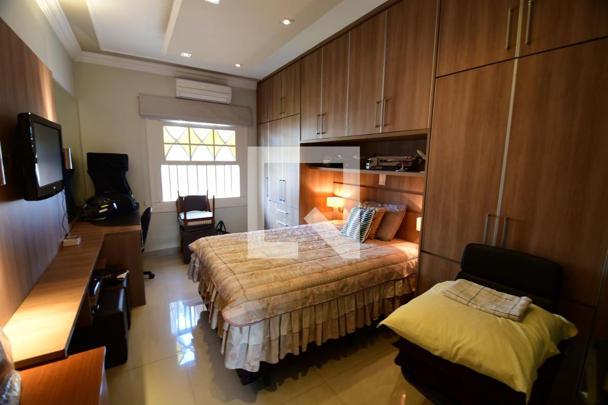 Casa à Venda - Mansões Santo Antônio, 6 Quartos,  700 m2 em , Campinas - sp | SoloBR