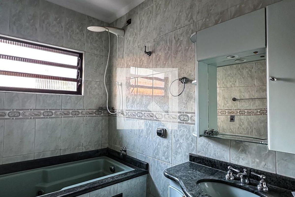 Casa, 3 quartos, 186 m² - Foto 23
