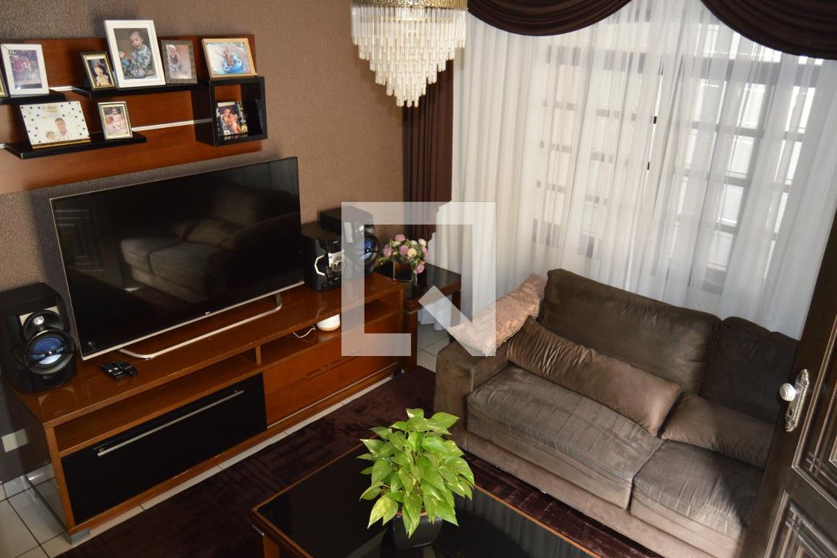 Casa, 3 quartos, 130 m² - Foto 1