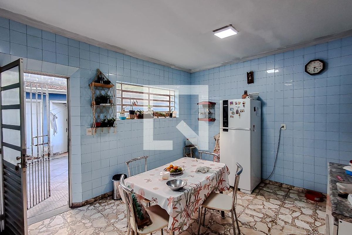 Casa, 4 quartos, 270 m² - Foto 38