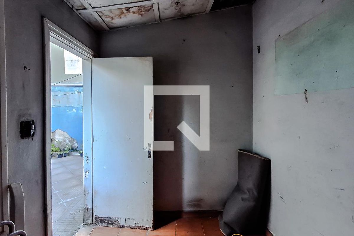 Casa, 4 quartos, 270 m² - Foto 46