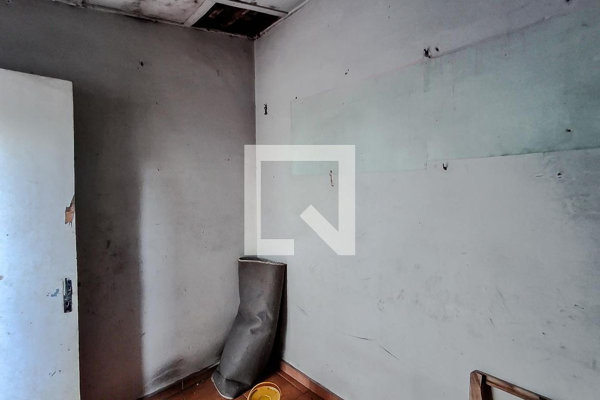 Casa, 4 quartos, 270 m² - Foto 47