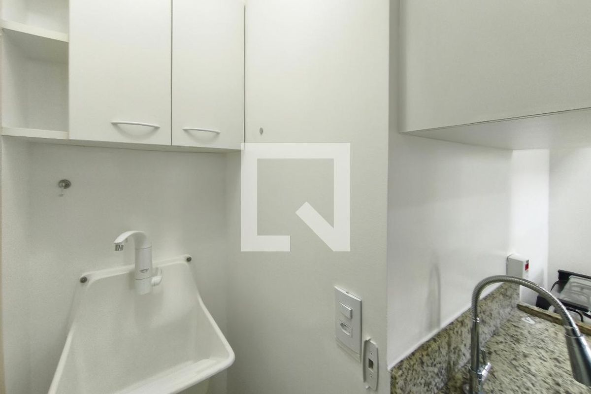Apartamento à Venda - Cambuí, 1 Quarto,  50 m2 em , Campinas - sp | SoloBR