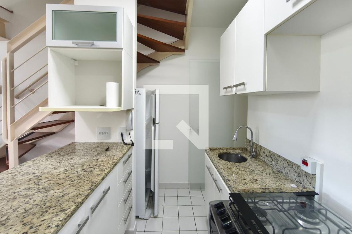 Apartamento à Venda - Cambuí, 1 Quarto,  50 m2 em , Campinas - sp | SoloBR