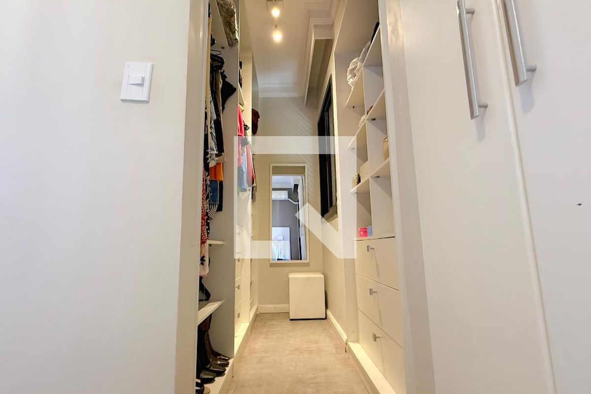 Apartamento à Venda - Mansões Santo Antônio, 2 Quartos,  120 m2 em , Campinas - sp | SoloBR