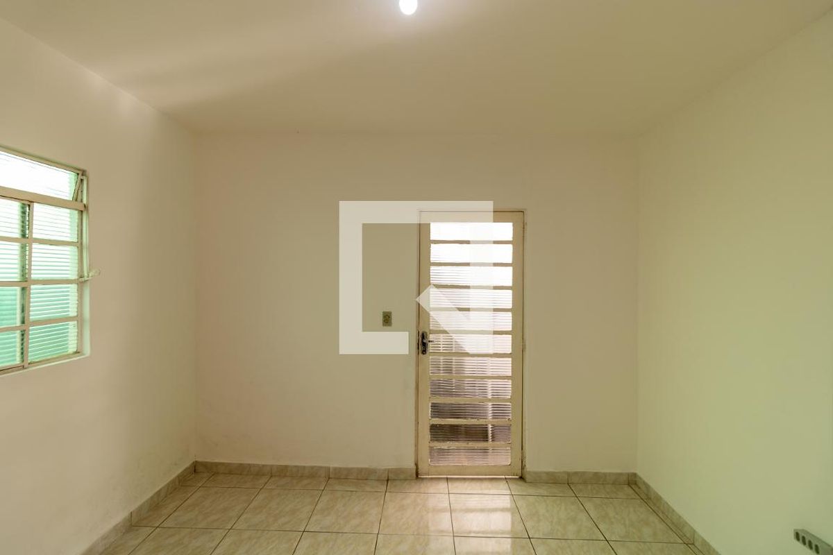 Casa à Venda - Parque Prado, 4 Quartos,  140 m2 em , Campinas - sp | SoloBR