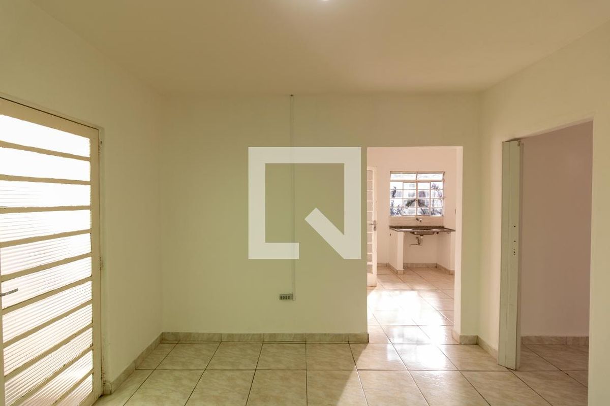 Casa à Venda - Parque Prado, 4 Quartos,  140 m2 em , Campinas - sp | SoloBR