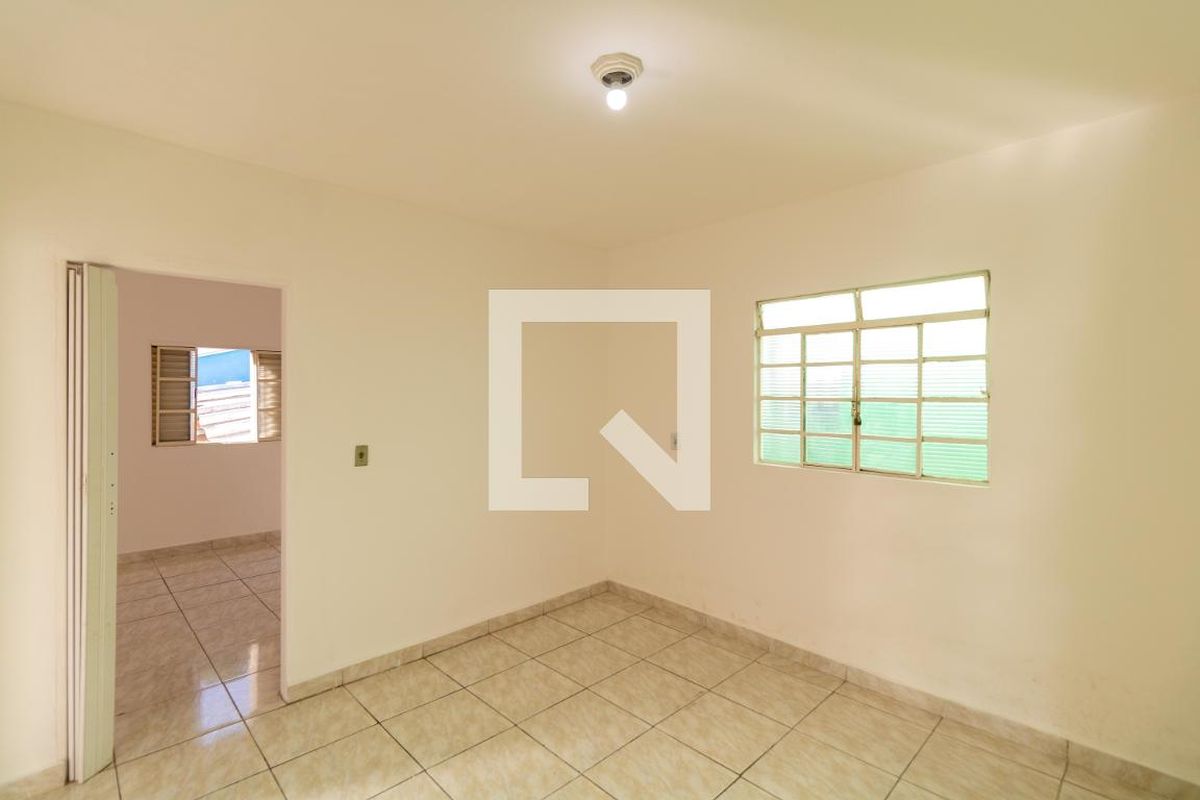 Casa à Venda - Parque Prado, 4 Quartos,  140 m2 em , Campinas - sp | SoloBR