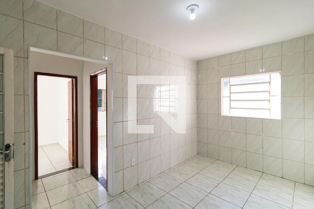 Casa à Venda - Parque Prado, 4 Quartos,  140 m2 em , Campinas - sp | SoloBR