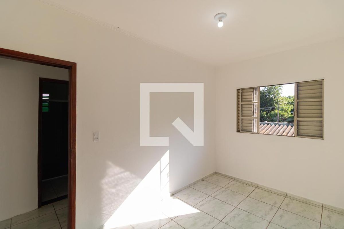 Casa à Venda - Parque Prado, 4 Quartos,  140 m2 em , Campinas - sp | SoloBR