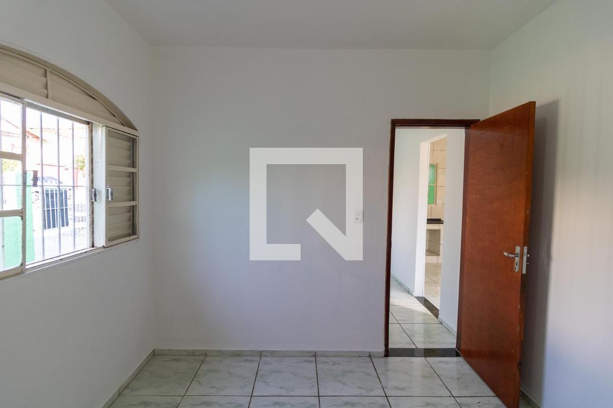 Casa à Venda - Parque Prado, 4 Quartos,  140 m2 em , Campinas - sp | SoloBR