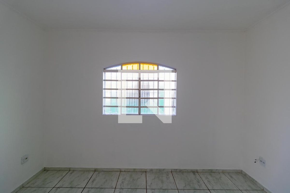 Casa à Venda - Parque Prado, 4 Quartos,  140 m2 em , Campinas - sp | SoloBR