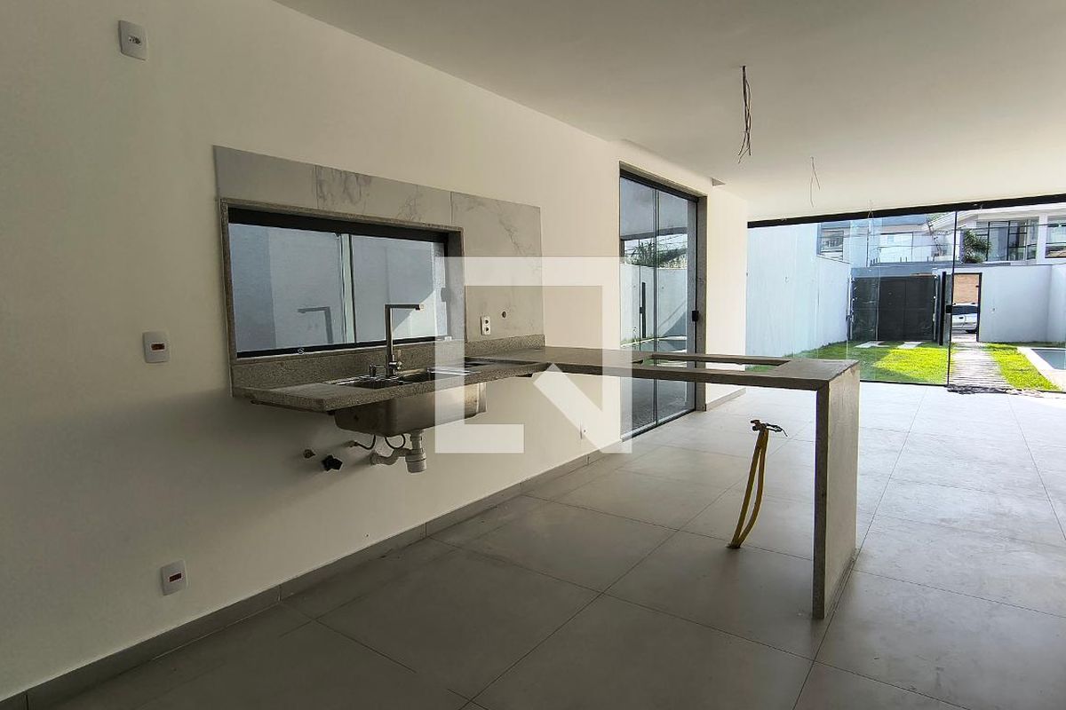 Casa, 4 quartos, 210 m² - Foto 44