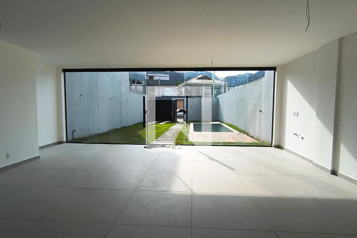 Casa, 4 quartos, 210 m² - Foto 4