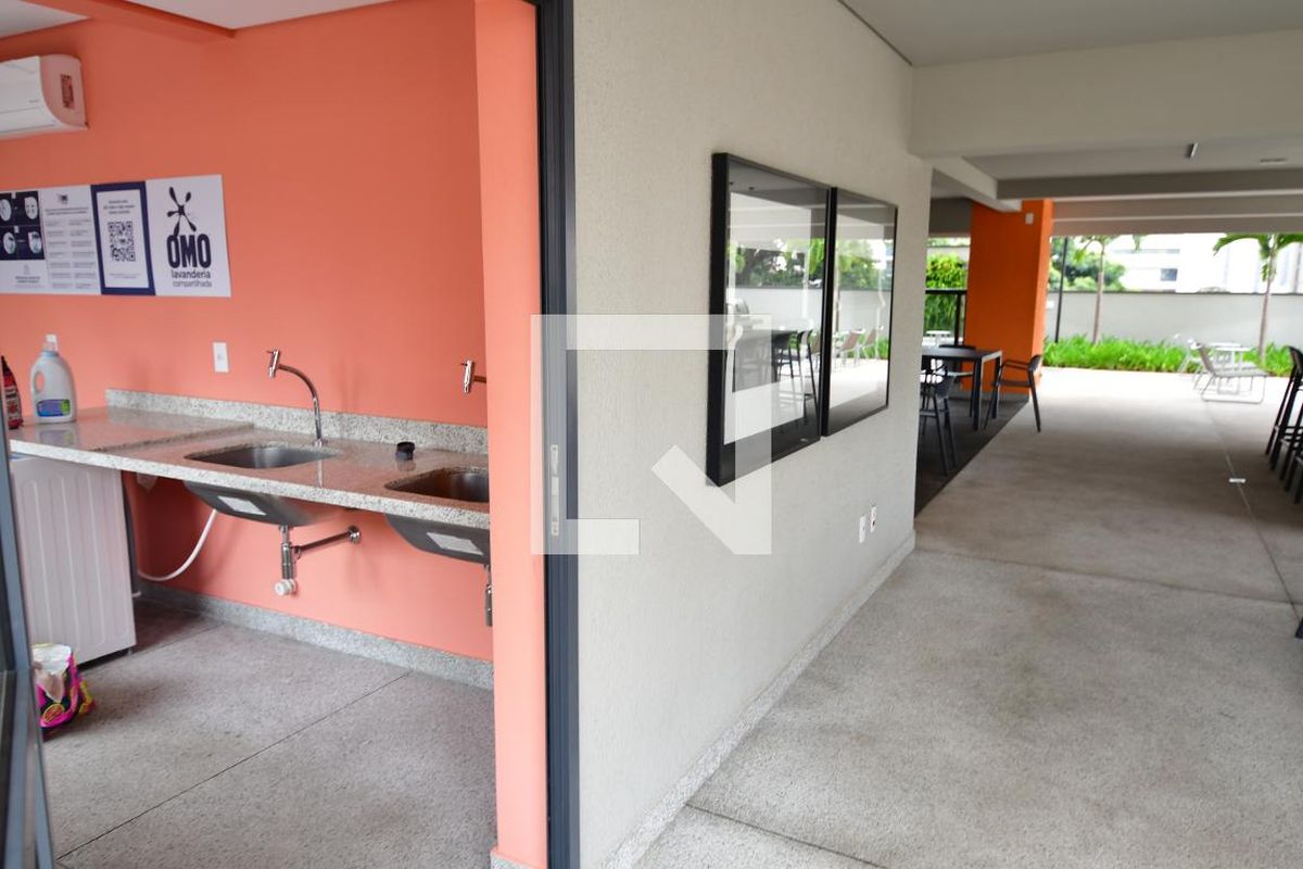 Apartamento à Venda - Cambuí, 1 Quarto,  40 m2 em , Campinas - sp | SoloBR