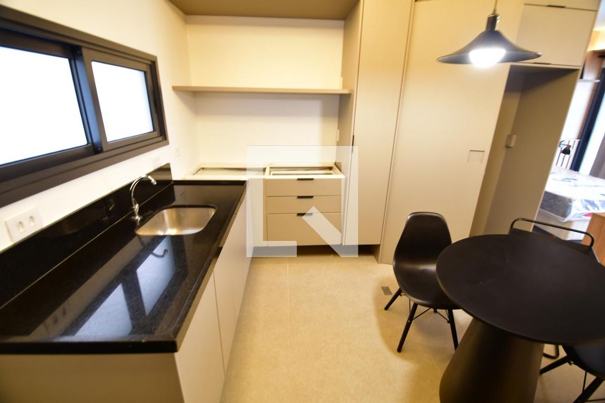 Apartamento à Venda - Cambuí, 1 Quarto,  40 m2 em , Campinas - sp | SoloBR