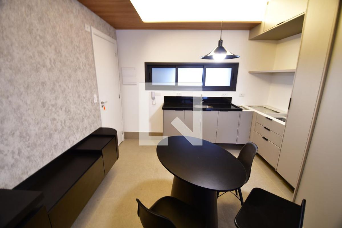 Apartamento à Venda - Cambuí, 1 Quarto,  40 m2 em , Campinas - sp | SoloBR