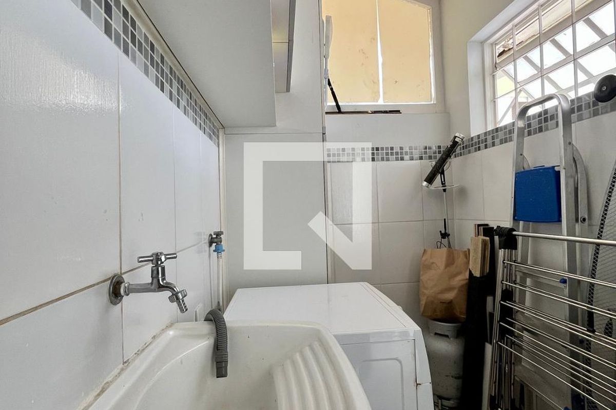 Casa à Venda - Jardim Planalto, 3 Quartos,  95 m2 em , Campinas - sp | SoloBR