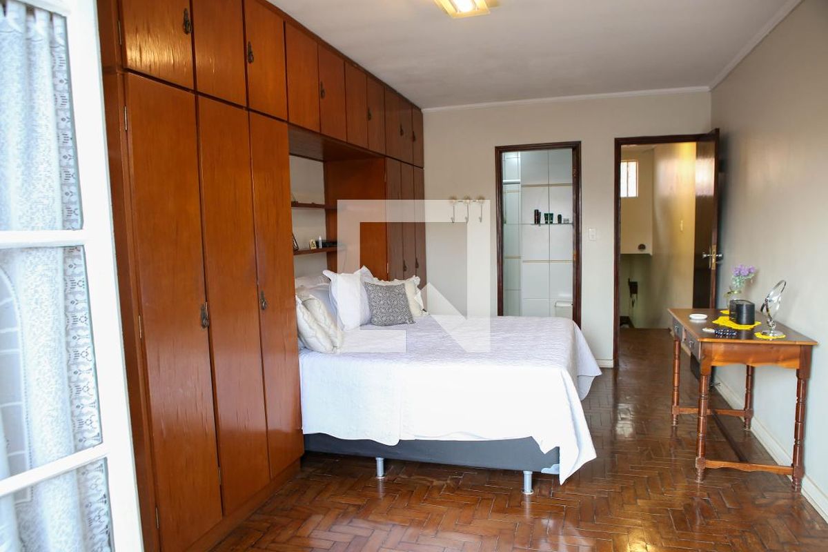 Casa, 3 quartos, 218 m² - Foto 11